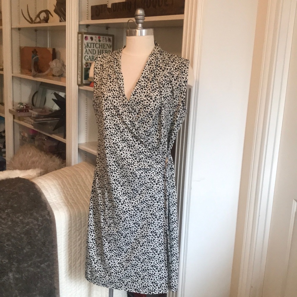 Sara Campbell Dress 🖤🤍🖤🤍